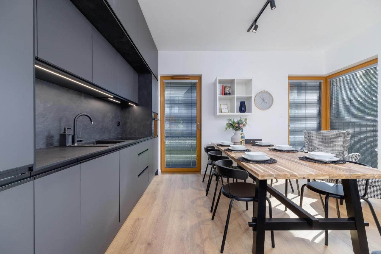 Luxurious Apartment Rakowicka Krakow By Renters Prestige Exterior photo